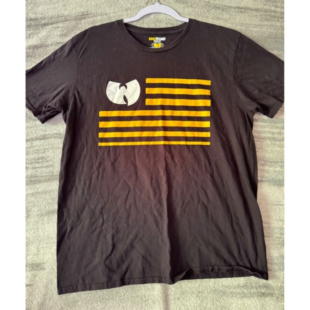 WuTang Clan Wuwear Mens Black Graphic Flag Logo Tshirt Large Short Sleeve Cotton